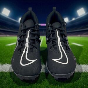 Nike Alpha Menace Varsity 3 Mens / Youth Big Boys size 8 football cleats